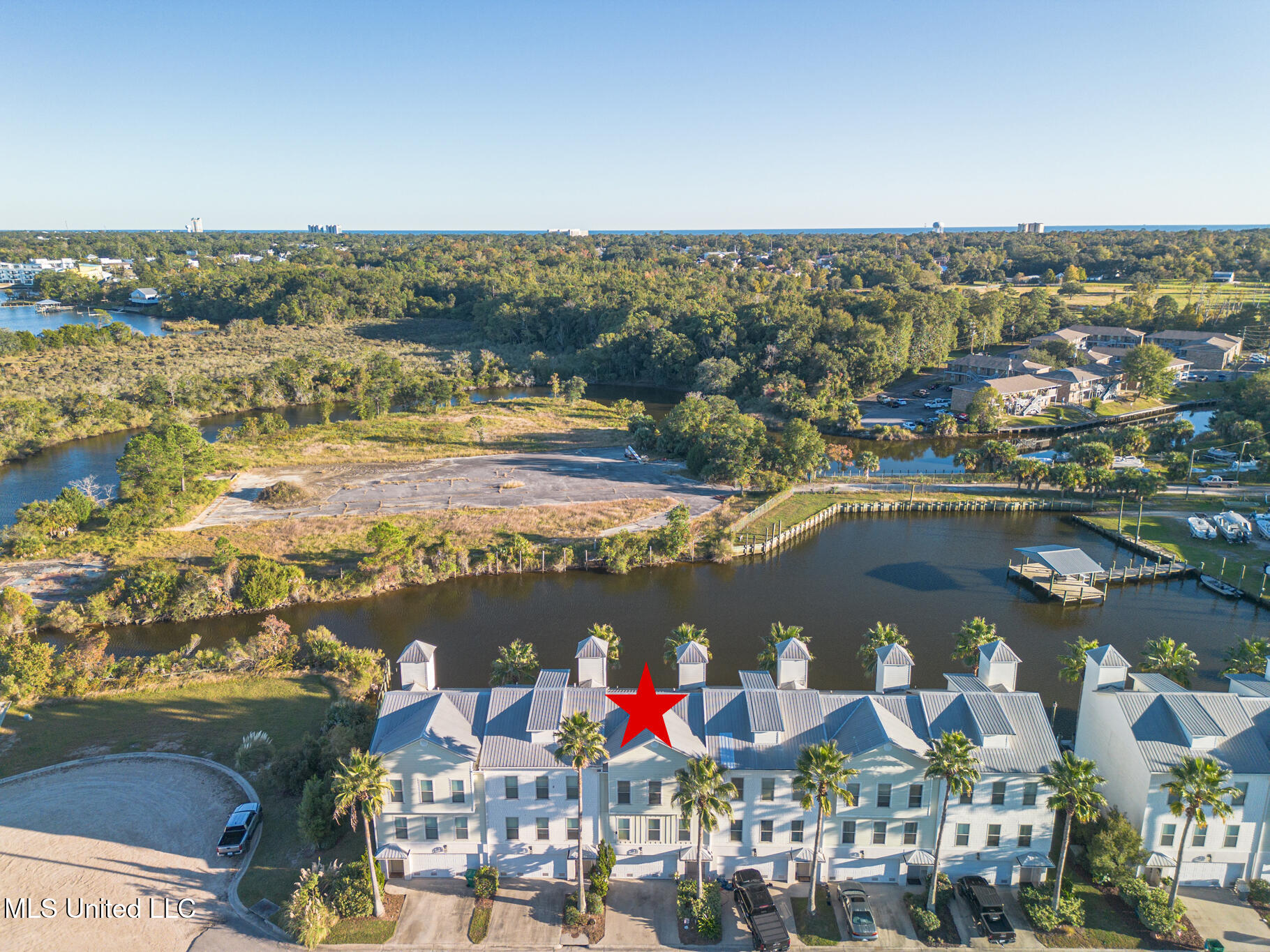 1400 Mill Road, Unit 31 Gulfport, MS 39507 - Photo 4 of 28 11325-15z