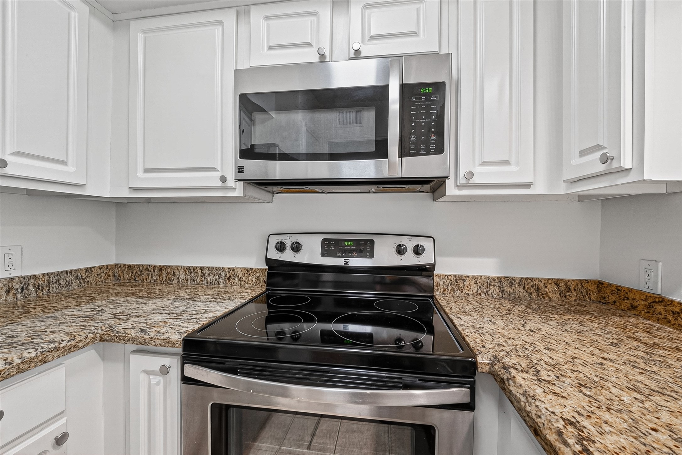 6466 Bayou Glen Road, Unit 6466 Houston, TX 77057 - Photo 18 of 34