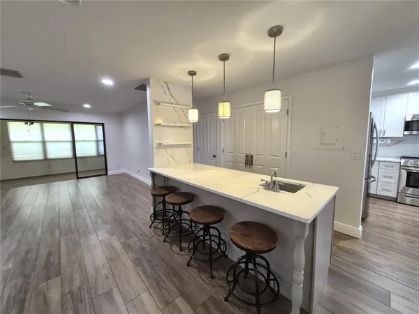 $2,500 | 160 Joanne Place, Oldsmar, FL 34677