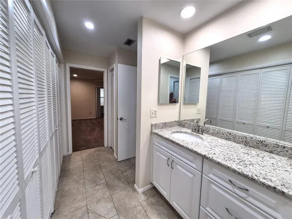 $2,500 | 160 Joanne Place, Oldsmar, FL 34677
