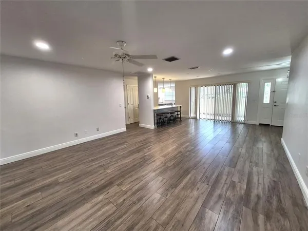 $2,500 | 160 Joanne Place, Oldsmar, FL 34677