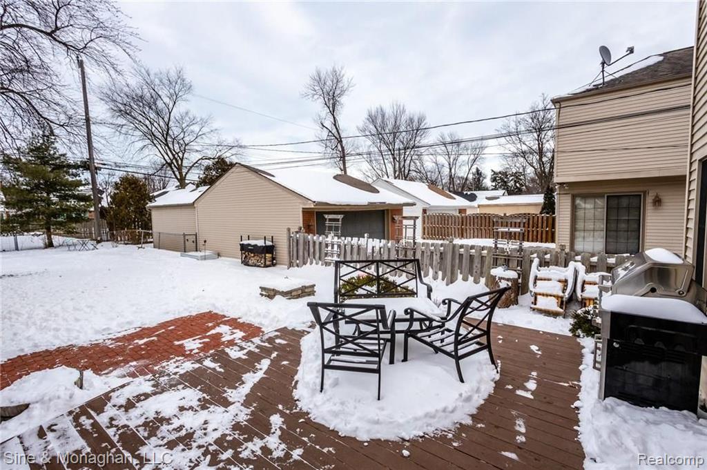 1242 Hampton Road Grosse Pointe Woods, MI 48236 - Photo 40 of 50