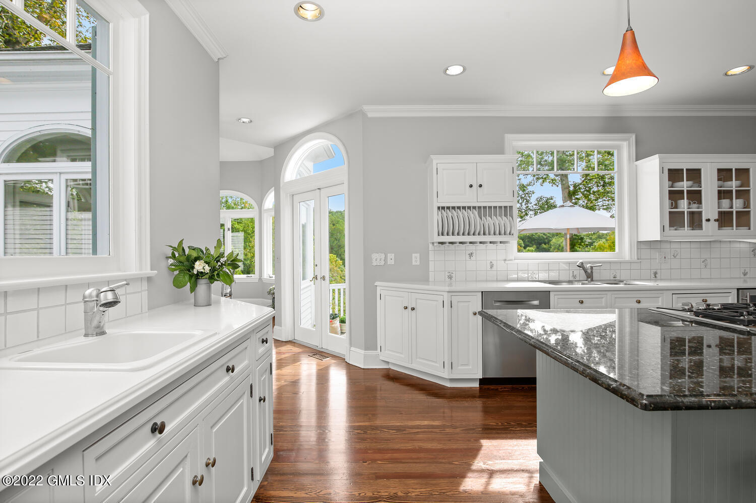 57 Partridge Hollow Road Greenwich, CT 06831 - Photo 30 of 102 Kitchen