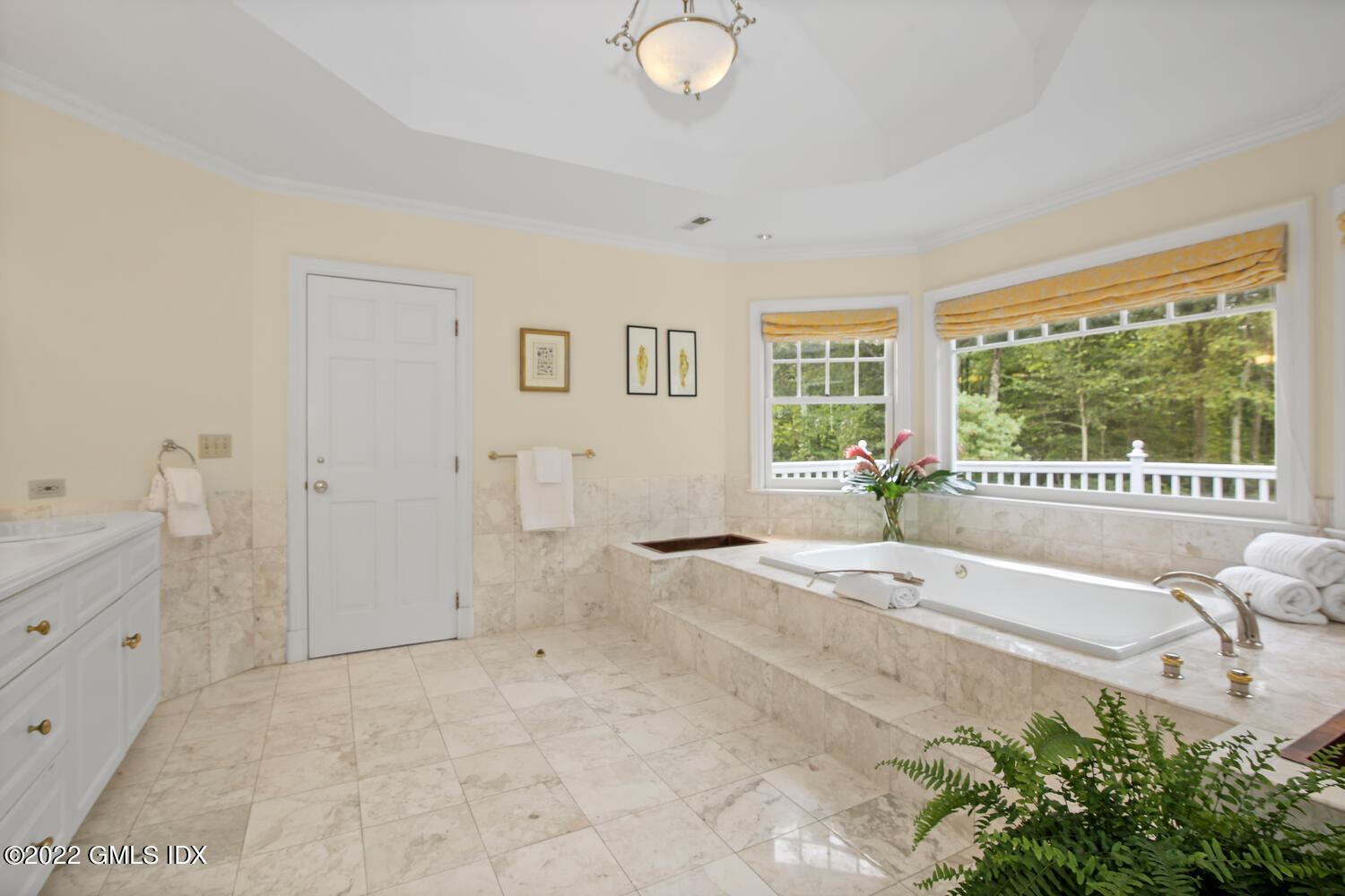 57 Partridge Hollow Road Greenwich, CT 06831 - Photo 45 of 102 Primary Bathroom