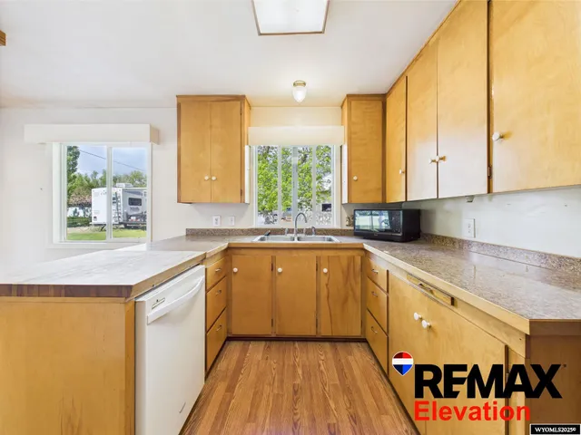 $270,000 | 905 South 9th Street, Basin, WY 82410