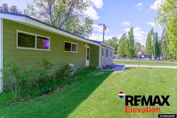 $260,000 | 905 South 9th Street, Basin, WY 82410