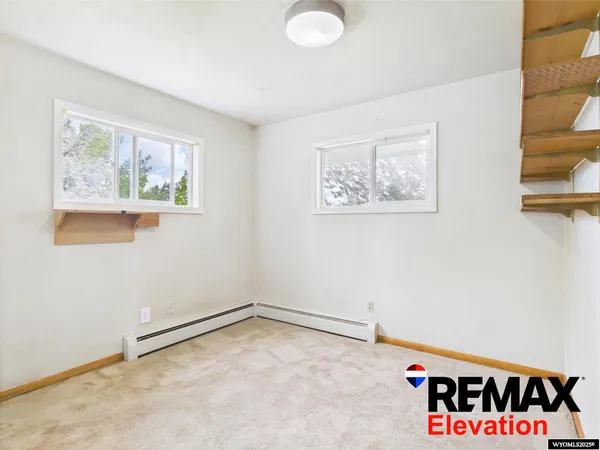 $260,000 | 905 South 9th Street, Basin, WY 82410