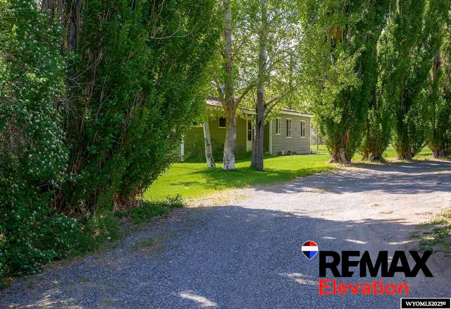 $270,000 | 905 South 9th Street, Basin, WY 82410