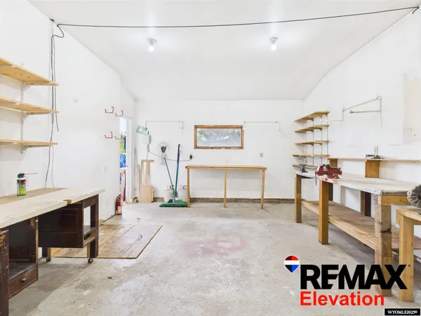 $260,000 | 905 South 9th Street, Basin, WY 82410