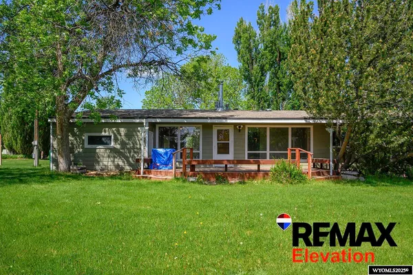 $260,000 | 905 South 9th Street, Basin, WY 82410