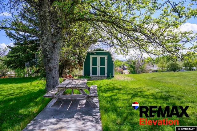 $270,000 | 905 South 9th Street, Basin, WY 82410