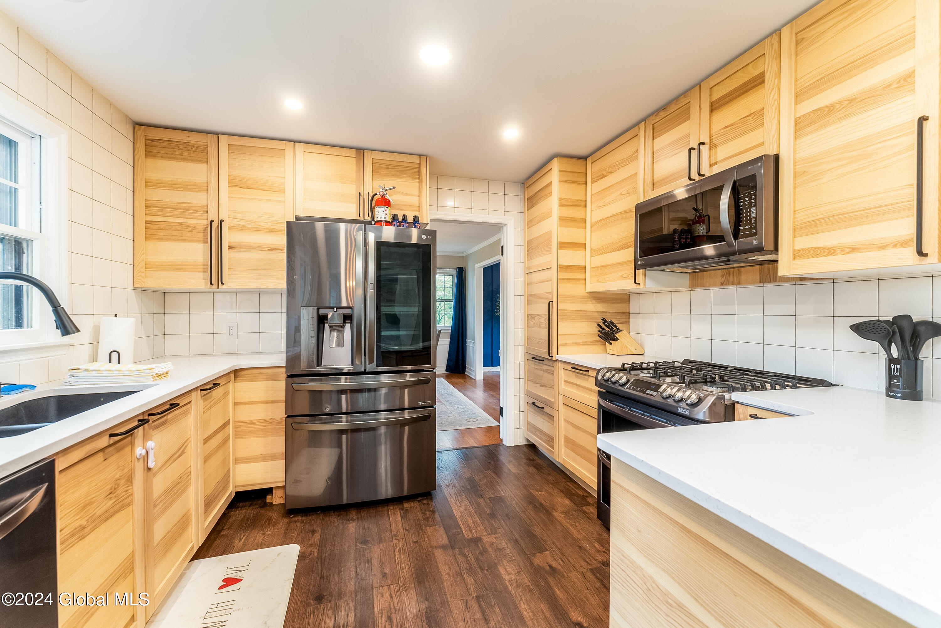 1358 Ruffner Road Niskayuna, NY 12309 - Photo 21 of 48 DSC07466-Edit