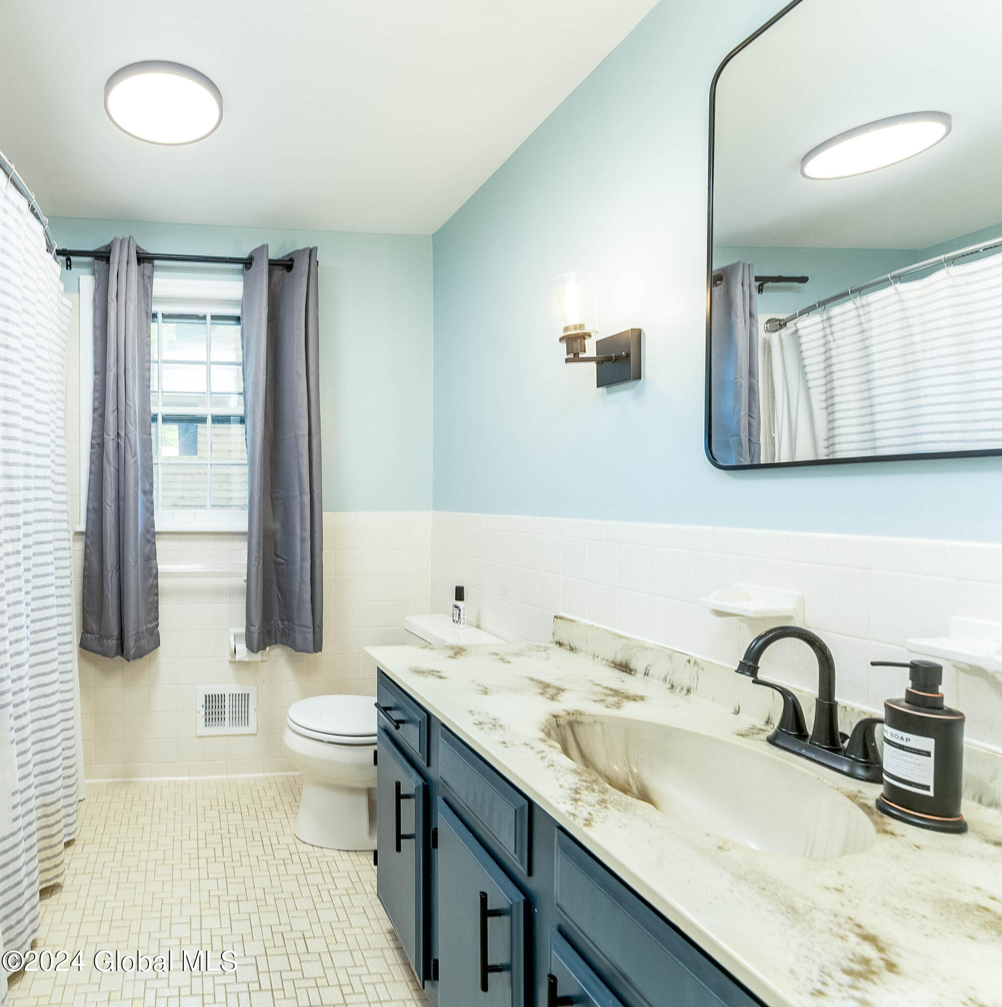 1358 Ruffner Road Niskayuna, NY 12309 - Photo 8 of 48 DSC07437-Edit
