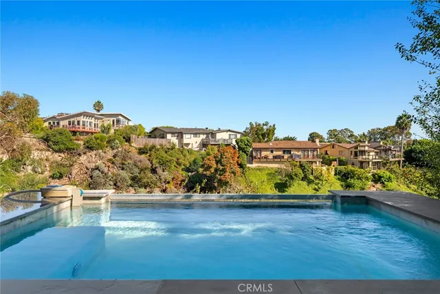 $24,995 | 504 Hazel Drive, Corona del Mar, CA 92625