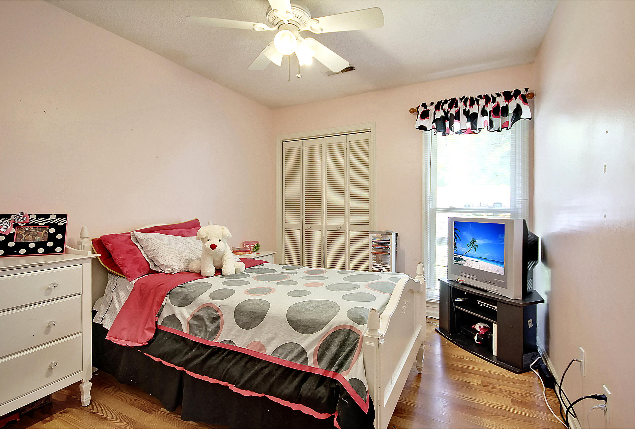 613 Longleaf Road Summerville, SC 29486 - Photo 16 of 27 543_547 copy