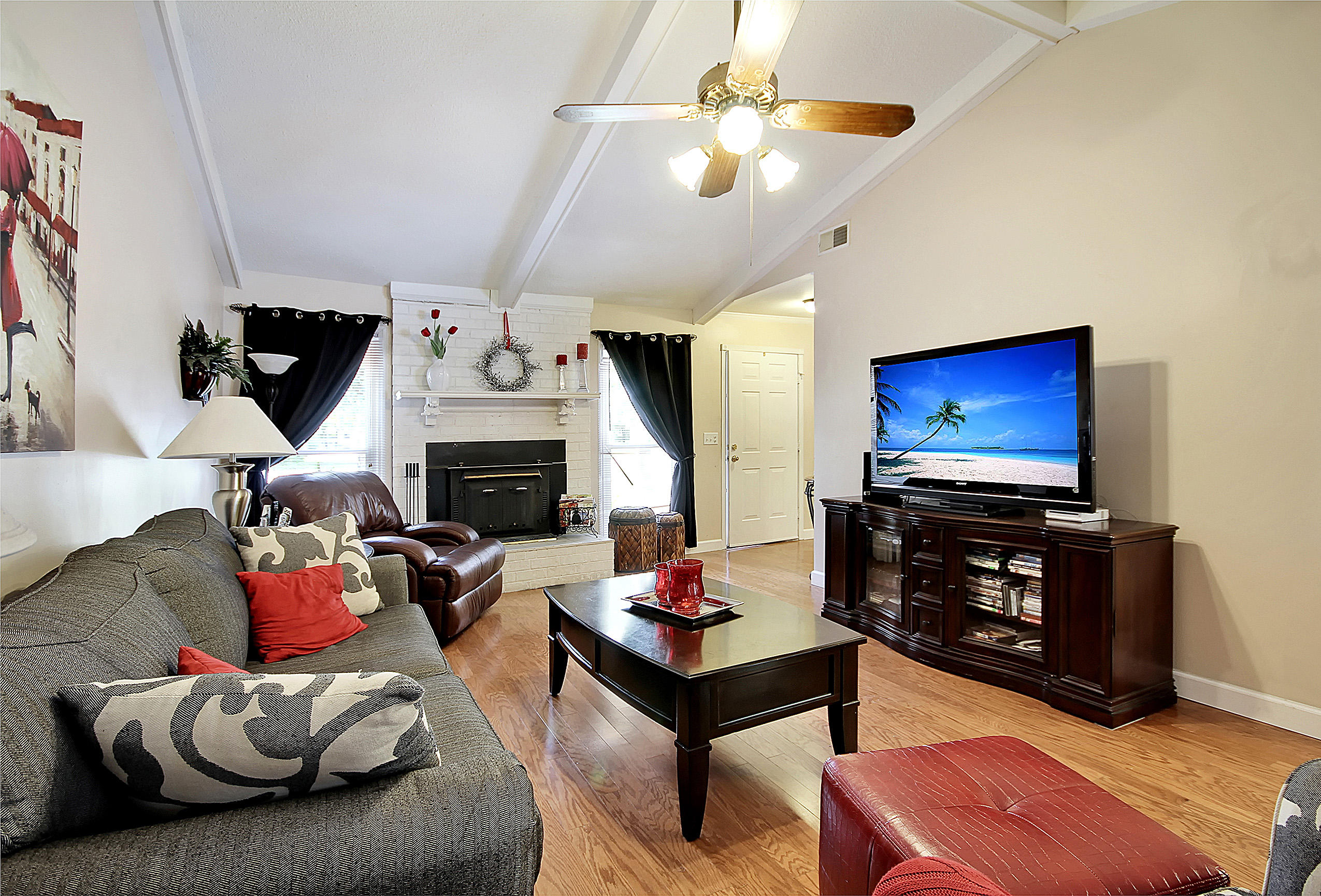 613 Longleaf Road Summerville, SC 29486 - Photo 4 of 27 603_605 copy