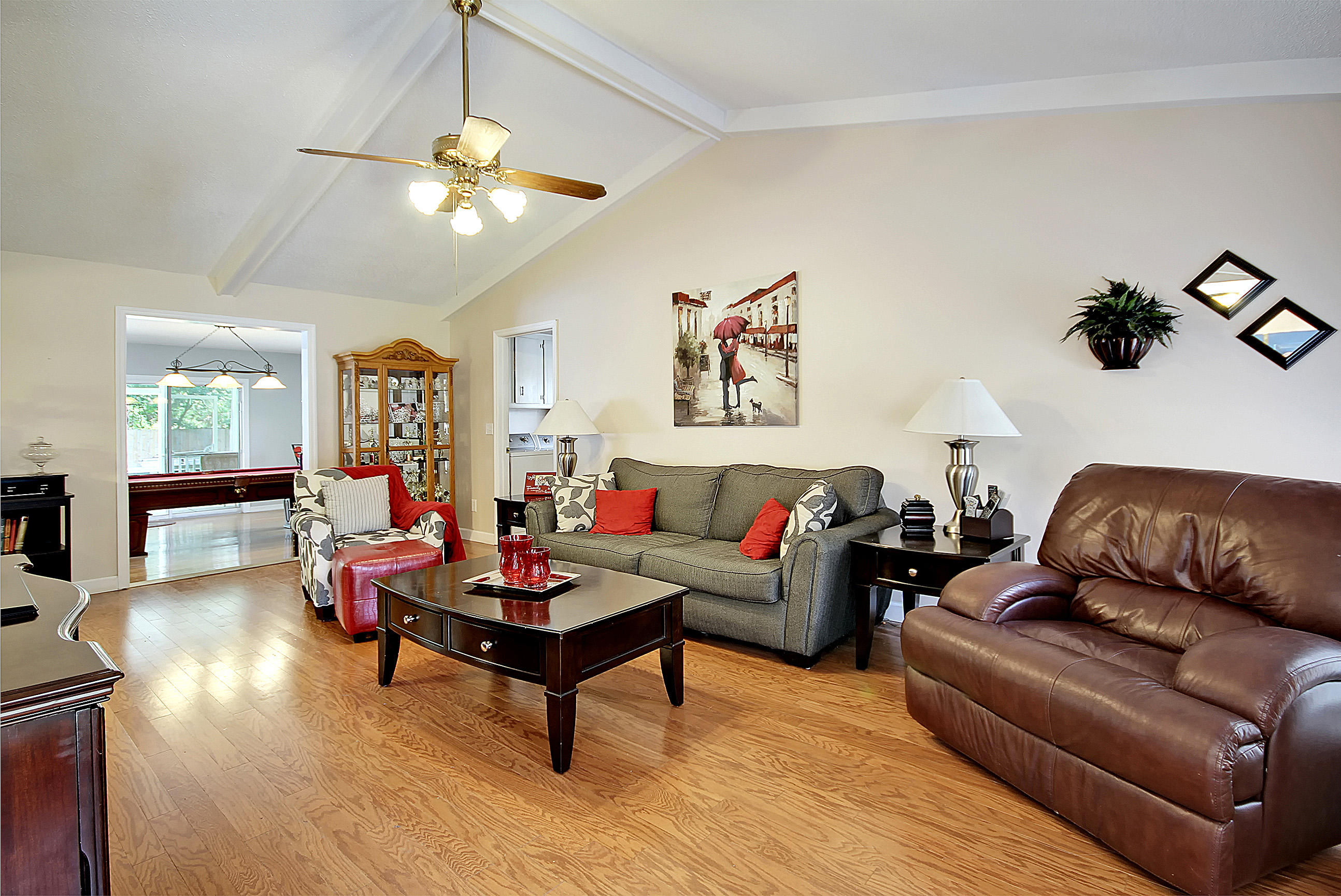 613 Longleaf Road Summerville, SC 29486 - Photo 5 of 27 589_592 copy