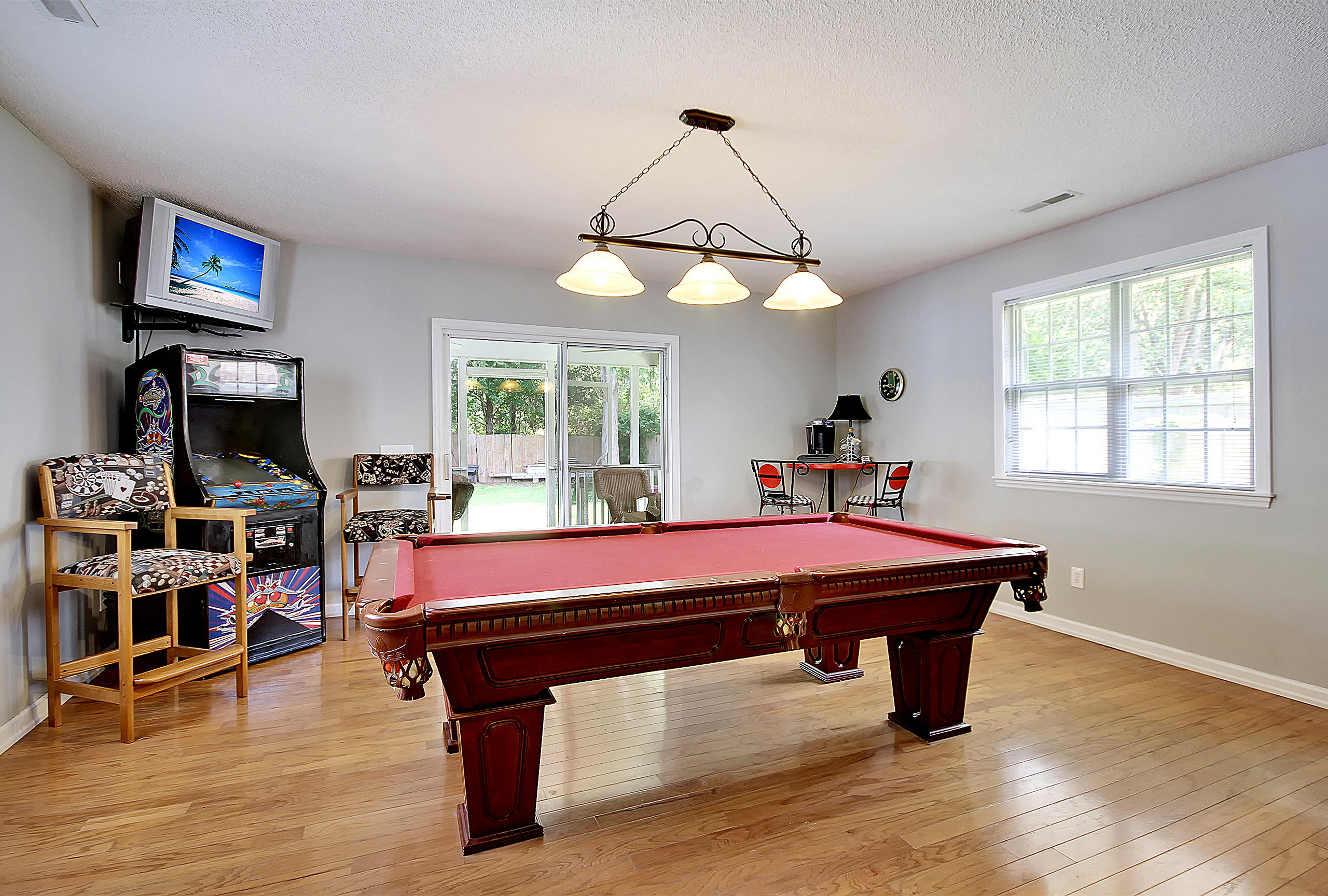 613 Longleaf Road Summerville, SC 29486 - Photo 10 of 27 610_614 copy