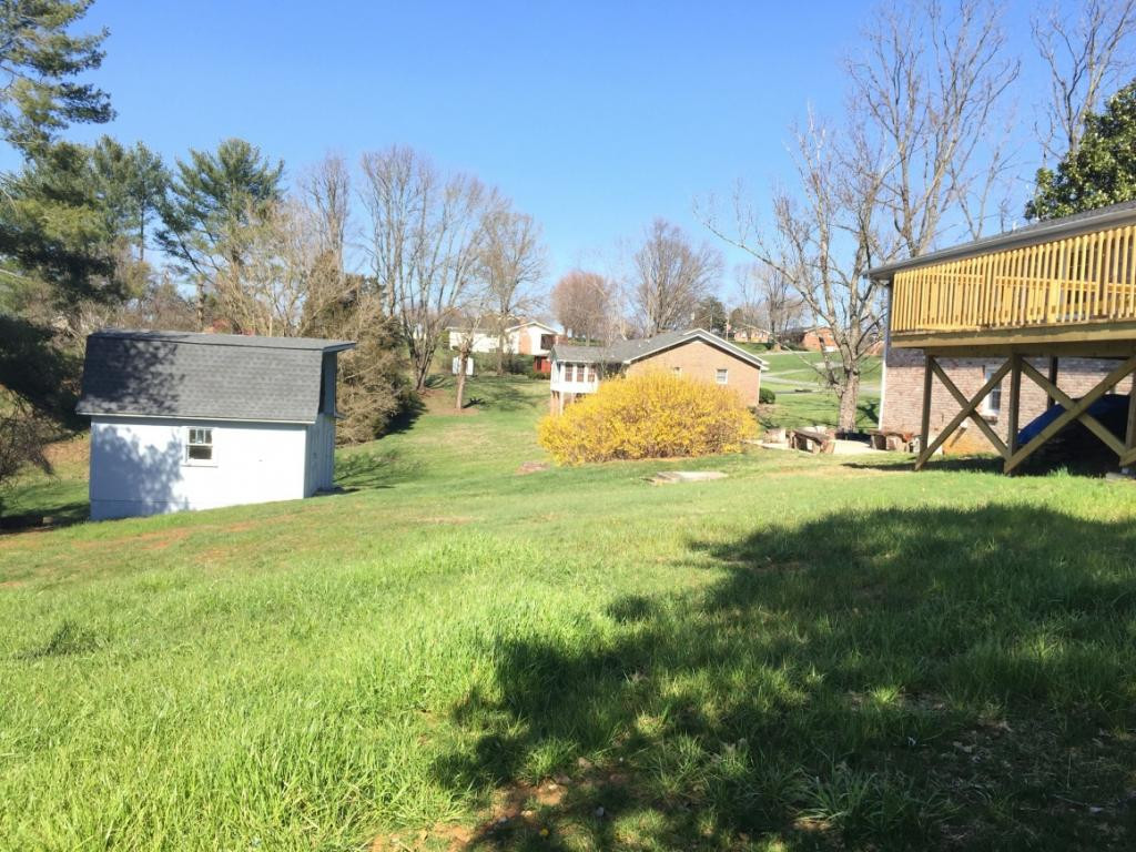 433 Old Stage Road Gray, TN 37615 - Photo 11 of 36 Photo 11