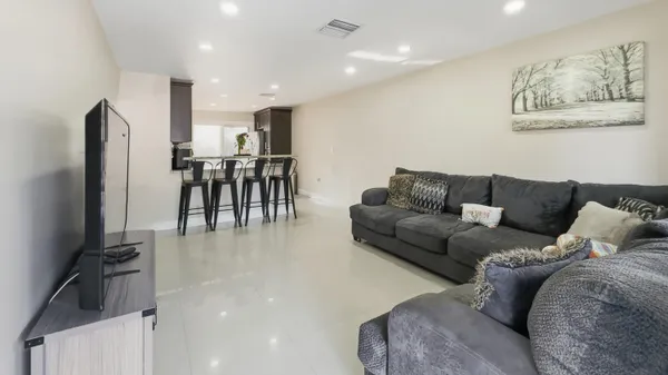 $360,000 | 21322 Northwest 40th Cir Court, Miami Gardens, FL 33055
