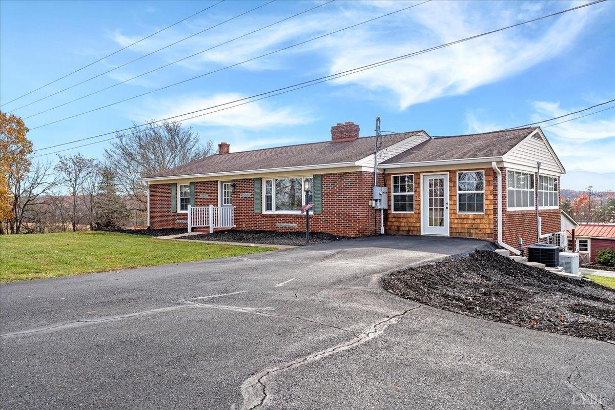 2180 Lime Plant Road Appomattox, VA 24522 - Photo 2 of 47 Gallery Image 2