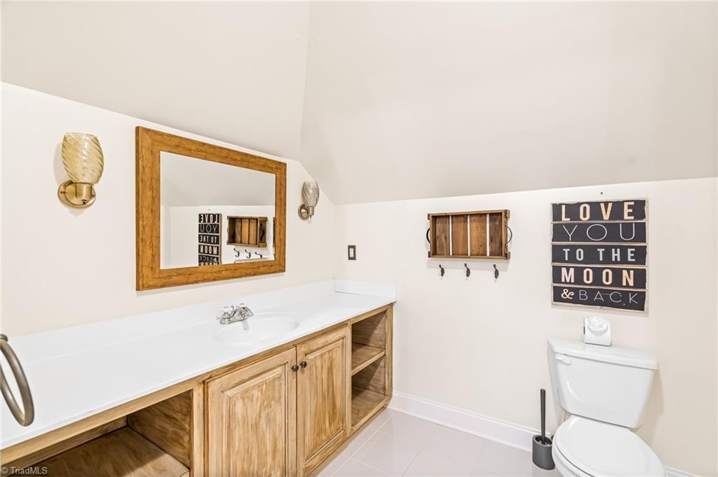 1808 Rolling Road Greensboro, NC 27403 - Photo 39 of 47 Gallery Image 39