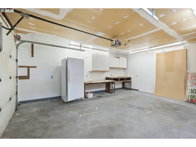 $300,000 | 414 South 2nd Street, Oregon City, OR 97045