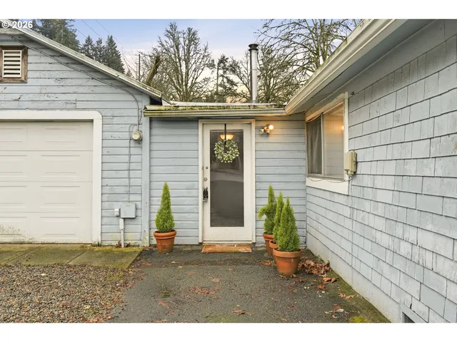 $300,000 | 414 South 2nd Street, Oregon City, OR 97045