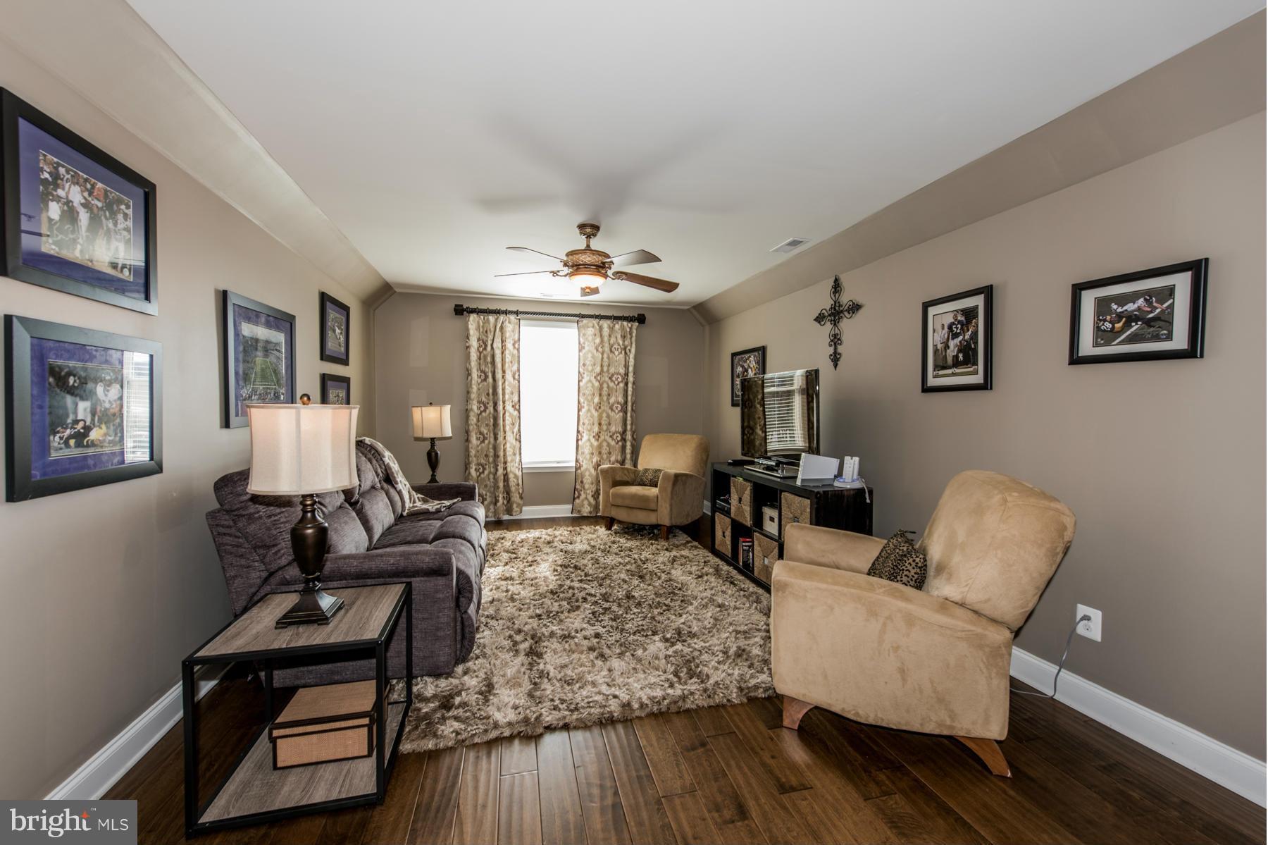 4405 Roop Road Mount Airy, MD 21771 - Photo 17 of 30 Spacious UL Rec Room/Den or Large BR