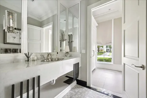 $5,595,000 | 2240 Del Monte Drive, Houston, TX 77019