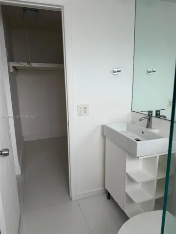 $1,700 | 825 Euclid Avenue, Unit 4, Miami Beach, FL 33139