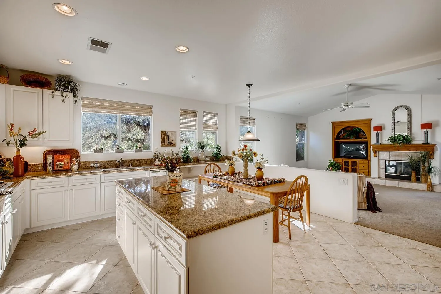 16479 Open View Road Ramona, CA 92065 - Photo 8 of 28 Gallery Image 8