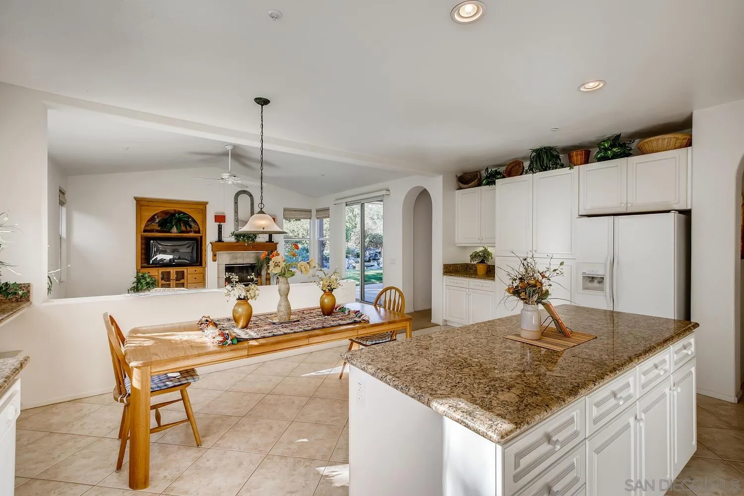 16479 Open View Road Ramona, CA 92065 - Photo 9 of 28 Gallery Image 9