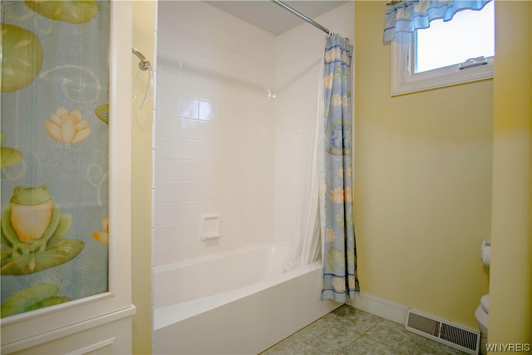 40 Old Stone Road Cheektowaga, NY 14043 - Photo 23 of 40