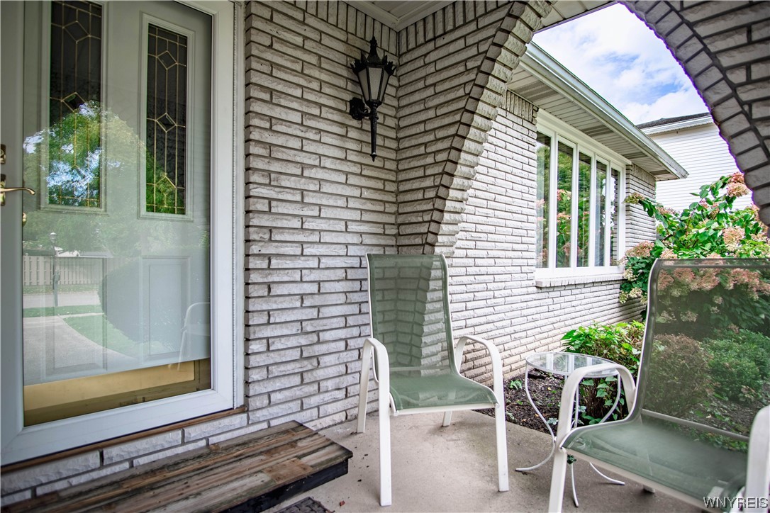 40 Old Stone Road Cheektowaga, NY 14043 - Photo 3 of 40