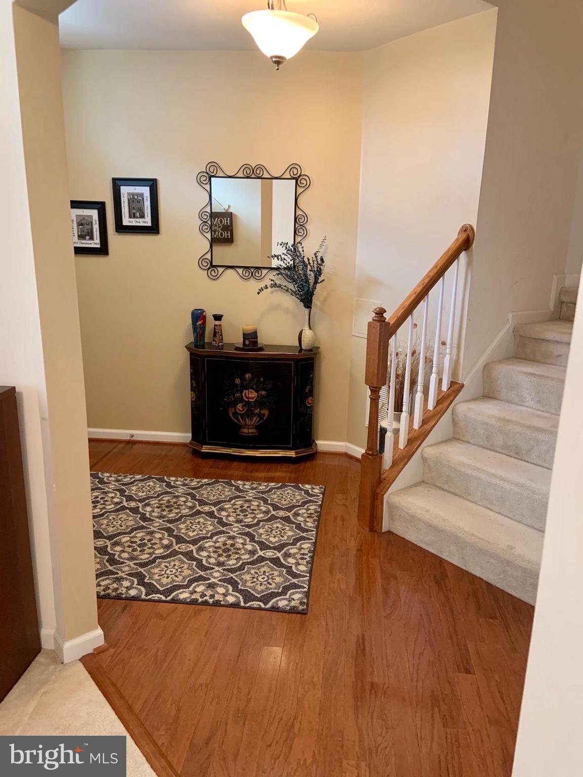 7012 Trek Way Gainesville, VA 20155 - Photo 20 of 23 Foyer - 2