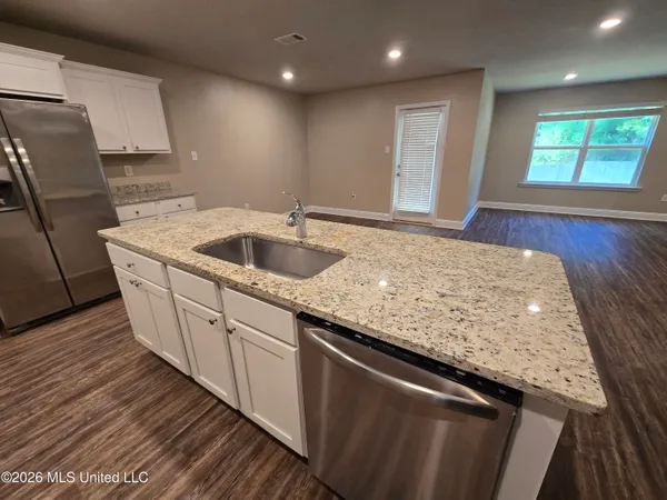 $1,900 | 6451 Eastland Circle, Biloxi, MS 39532