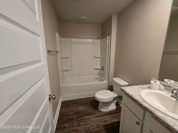 $1,900 | 6451 Eastland Circle, Biloxi, MS 39532