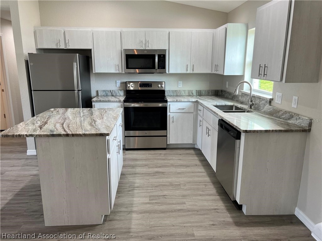 8115 Southwest Easy Street Arcadia, FL 34269 - Photo 8 of 35