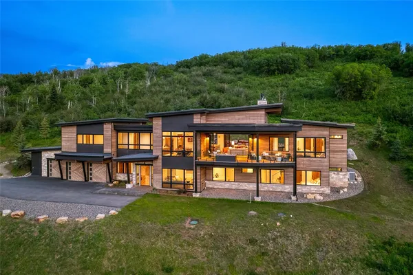 $7,975,000 | 33200 Meadow Creek Drive, Steamboat Springs, CO 80487