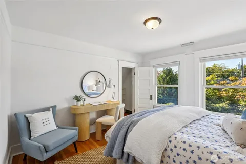 $1,399,950 | 2419 2nd Avenue West, Seattle, WA 98119