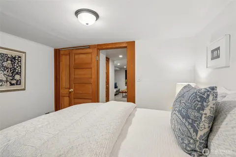 $1,399,950 | 2419 2nd Avenue West, Seattle, WA 98119