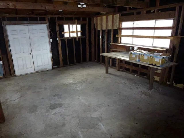 $2,000 | 10306 Twin Hills Court, Houston, TX 77031