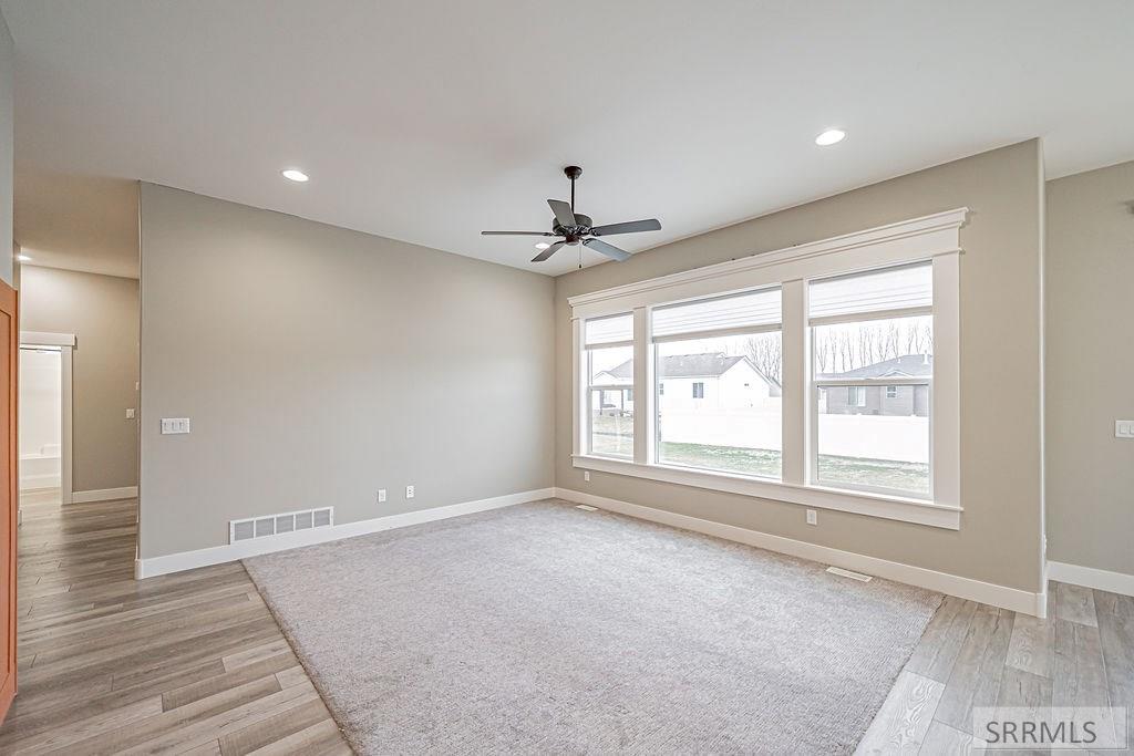 4232 Athlen Way Idaho Falls, ID 83401 - Photo 11 of 63