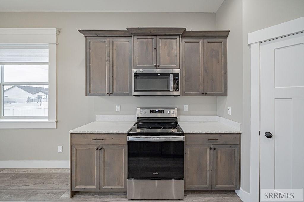 4232 Athlen Way Idaho Falls, ID 83401 - Photo 16 of 63