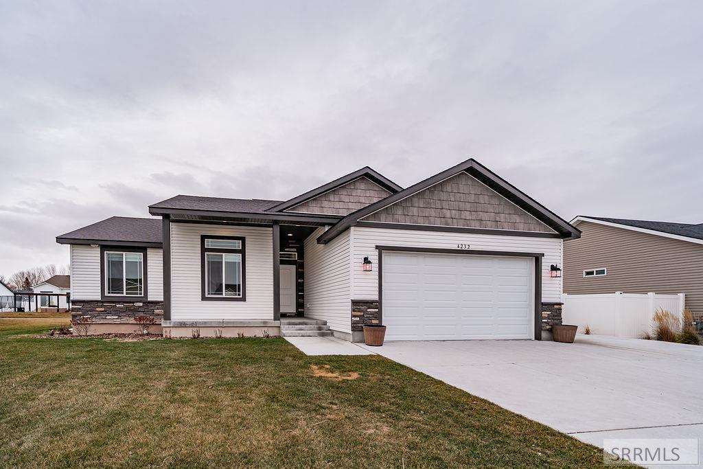 4232 Athlen Way Idaho Falls, ID 83401 - Photo 2 of 63