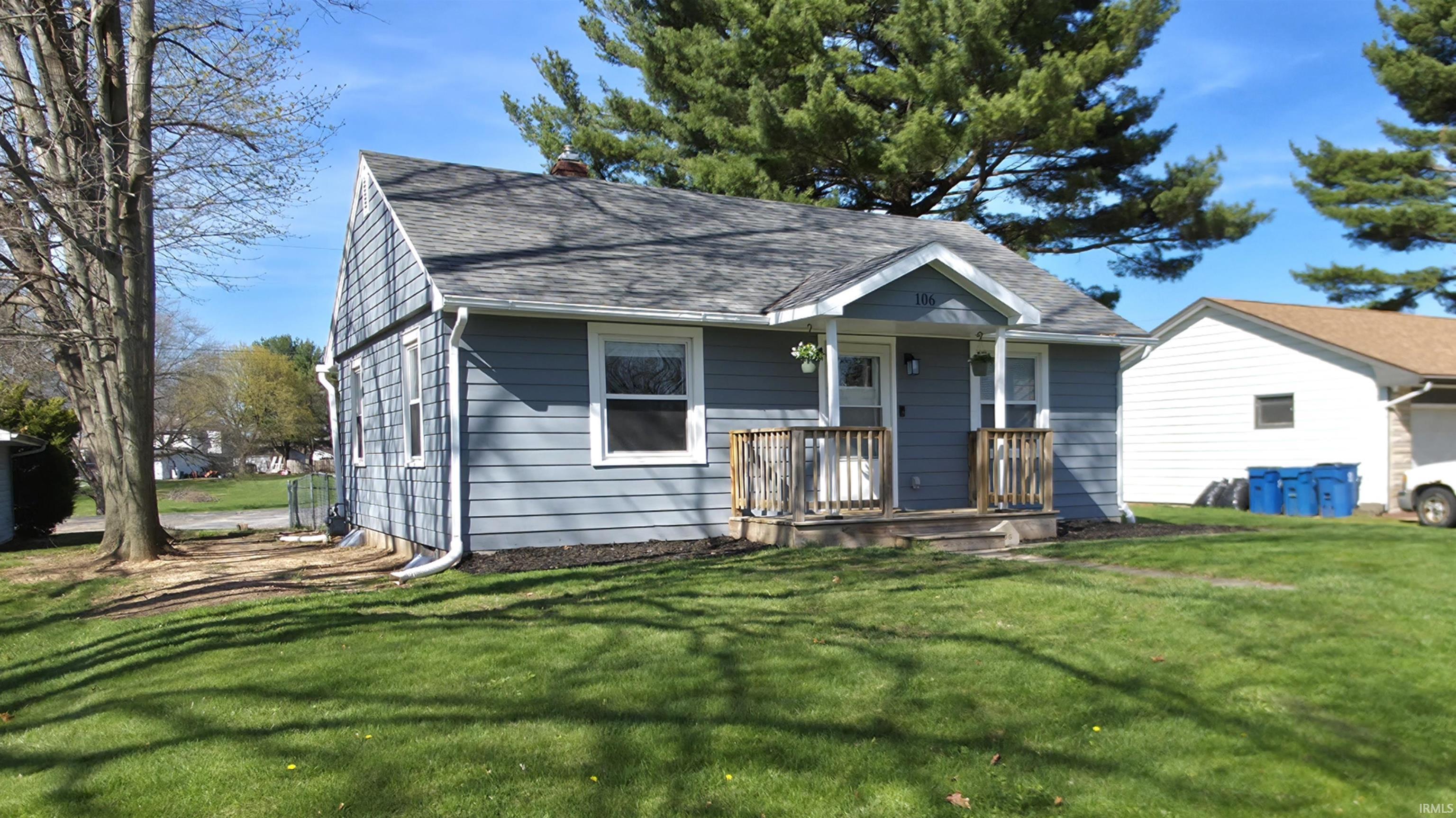 106 Clark Street Walkerton, IN 46574 - Photo 3 of 36