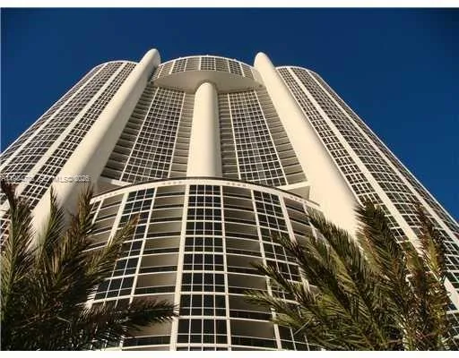 $6,500 | 18201 Collins Avenue, Unit 3505, Sunny Isles Beach, FL 33160