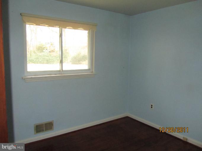 7012 Beverly Lane Springfield, VA 22150 - Photo 7 of 11 Bedroom
