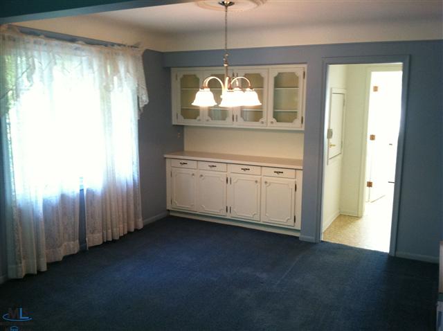 1830 Washington Road Rochester, MI 48306 - Photo 13 of 18 31102323-12.JPG
